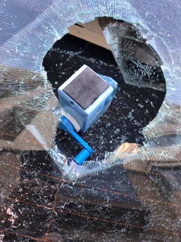 昆山身边事:城西现高空抛物,网友:不出人命就没事