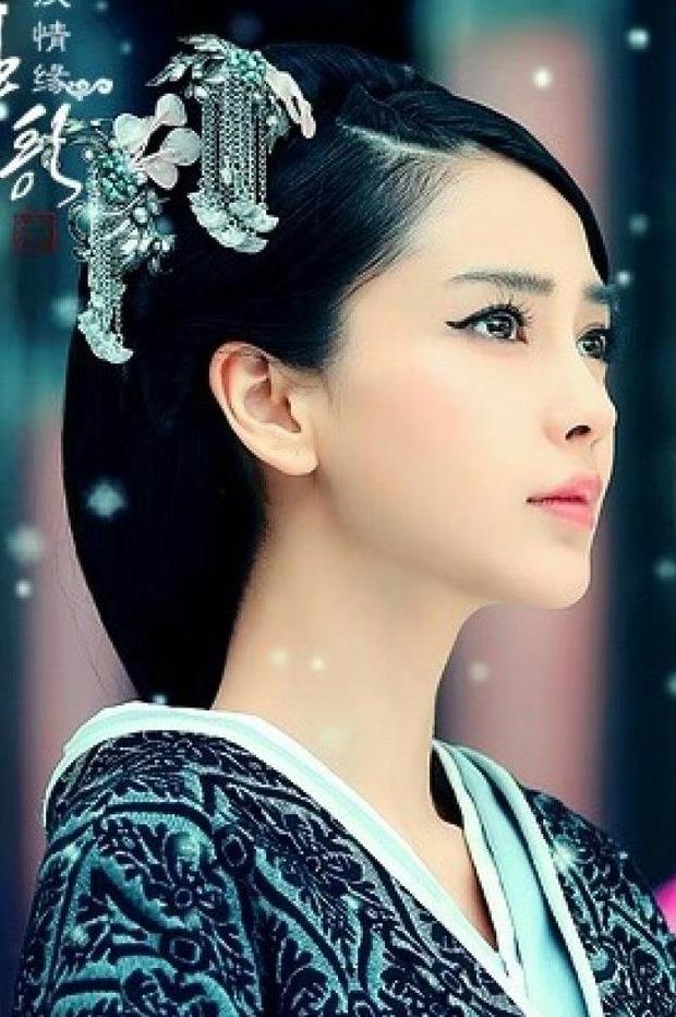 给女星的古装侧脸打分,迪丽热巴75,郑爽90,满分的果然是她