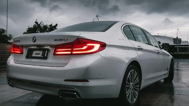 85万入手宝马540li,气场强大10年都不必换车,只为bmw的三大精髓