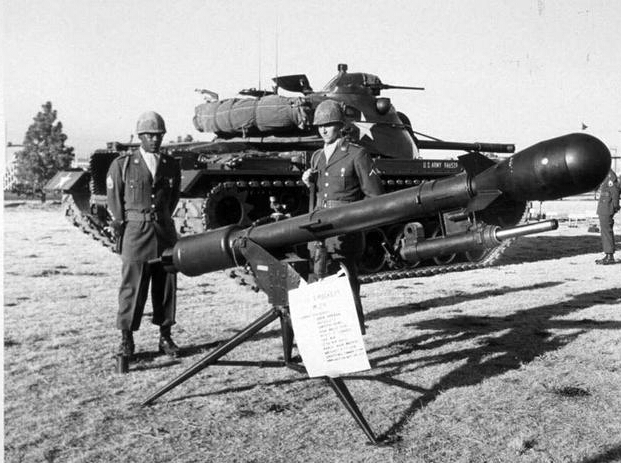 一支火箭筒能干吗?俄国人能干掉一辆坦克,美国人能毁灭一座城市