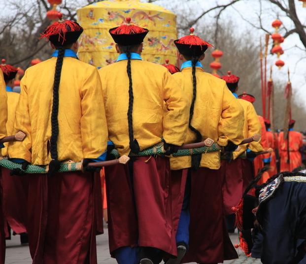 清朝最倒霉的皇帝,在皇宫被厨子追着跑,百名御林军竟无动于衷