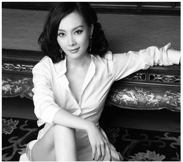 我们都知道,作为一名合格的演员,在拍戏的时候就有时候需要忍受很多的