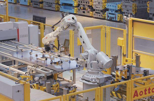 月销1.4万辆的众泰t700,原来是这样炼成的!