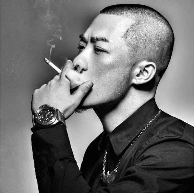 2017年最火的这7首歌曲,网友:难怪汪峰敢自称