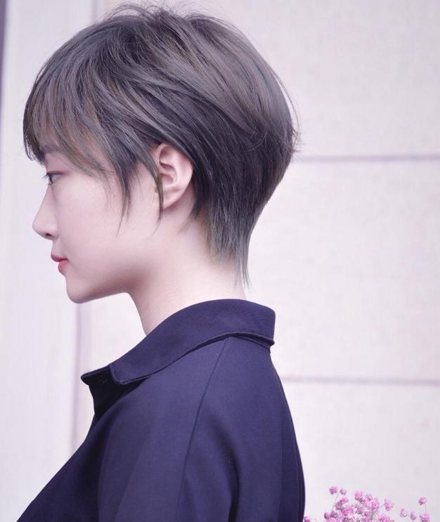 2017推荐减龄短发30款