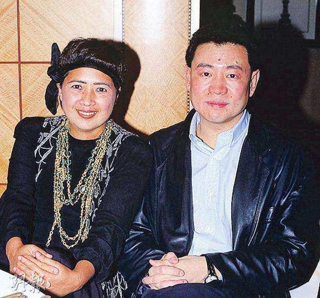 同一个父亲,刘銮雄原配子女基因强大年轻有为,比得喜爱要产三子