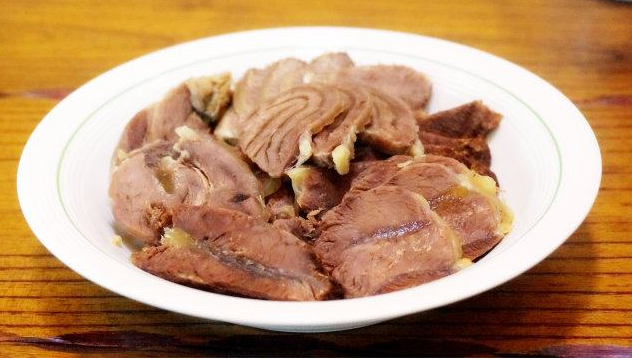 牛肉新吃法,这样做保留牛肉的原汁原味,你不试试吗?