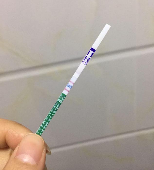 我让老公回家过年的时辰把试纸一起带回老家,就在昨天 ,老公也回来了