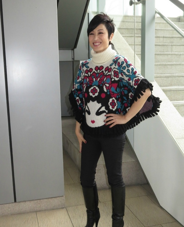 她小三上位抢来富豪男友,却遭男友骗财骗色后消失,50岁美得不像话