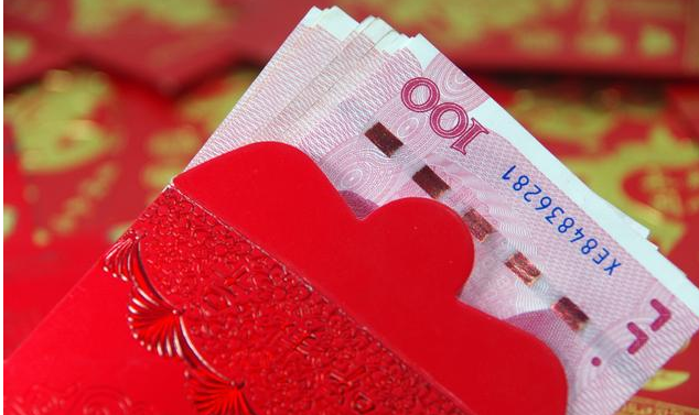 男友家过小年婆婆给一千红包走时我留八千回家后我立马分手