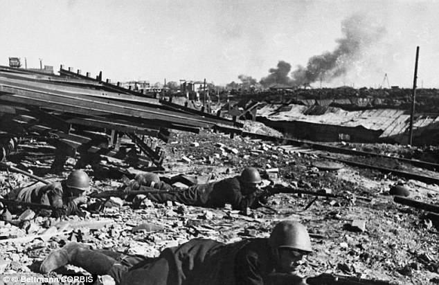 军突然从库尔斯克东北向东攻击,对布良斯克方面军的第13和40集团军实