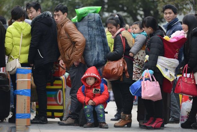 从回家春运大迁徙看打工族归乡路