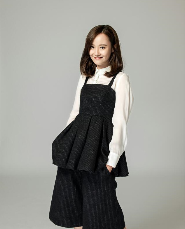 她获张艺谋发掘出道,演吴秀波"儿媳"走红,有影后的颜值却不火