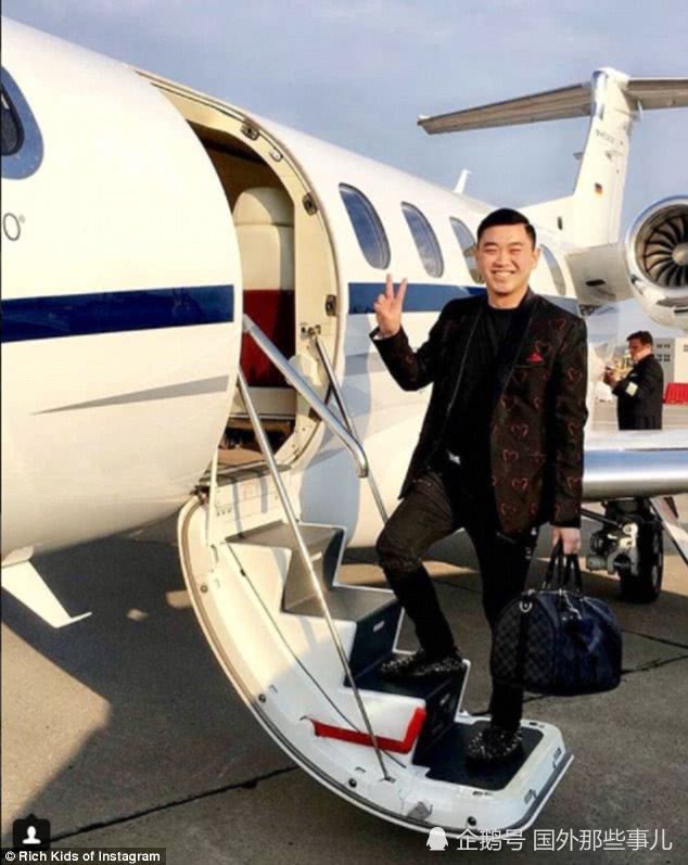 在社交网站上,一个关于富二代的账号分享了国外有钱人家孩子奢侈的
