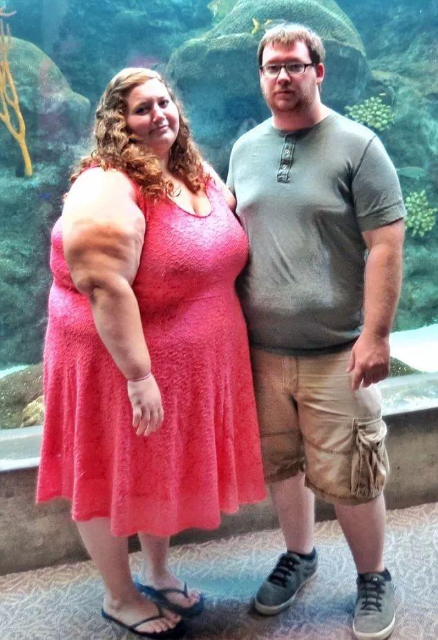 700斤妻子和半吨丈夫图片