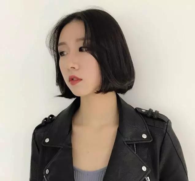 中发波波头大全,将柔美气质诠释到底的发型,沙宣发型也可百变