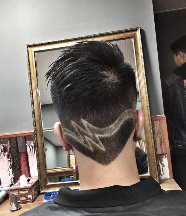 2018流行男士多一刀个性超酷时尚发型