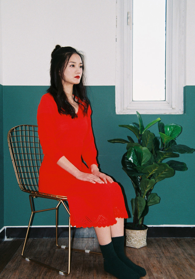 她是馨子,据闻其父曾是老总,馨子的颜值虽然不高但是