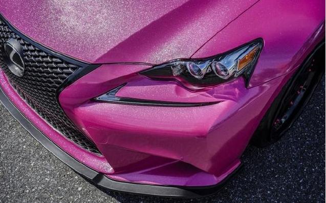 雷克萨斯is改装粉红低趴,女车主让人眼前一亮
