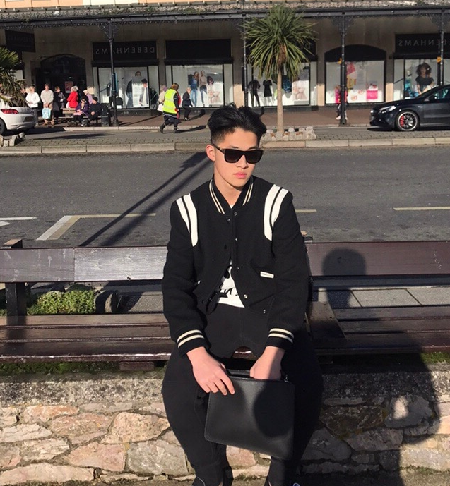 他是变形计中最帅的富二代现如今做了网络主播