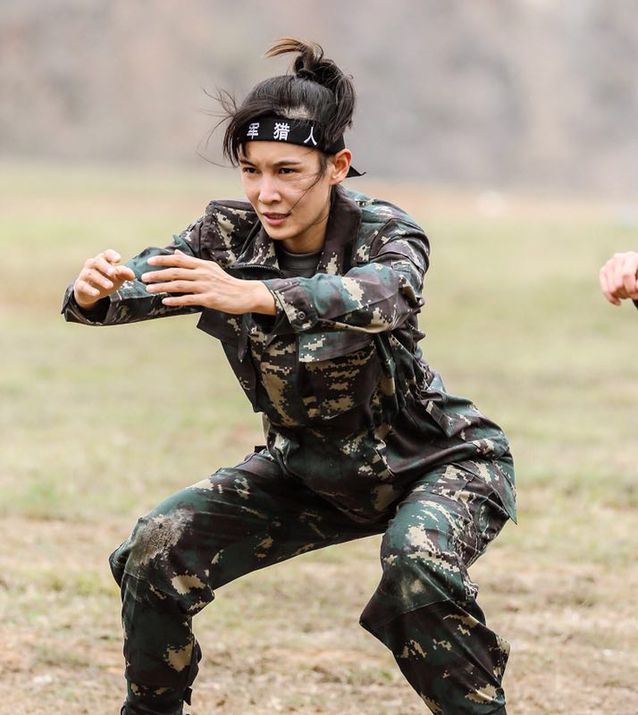 《真正男子汉》有勇有谋张蓝心 坚定忠诚真猎人