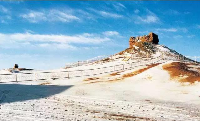 余秋雨-阳关雪 路过沙漠的泉,再寻访到"西出阳关无故人"的阳关,一同