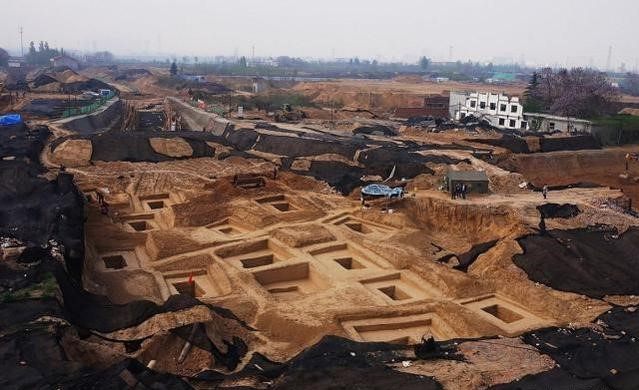 西安发现一座隋朝古墓,专家冒险开棺!