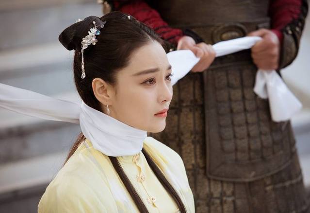 天冷了,给你条白绫当围巾戴戴古代霸道总裁严肃脸古代也有烧烤吗?