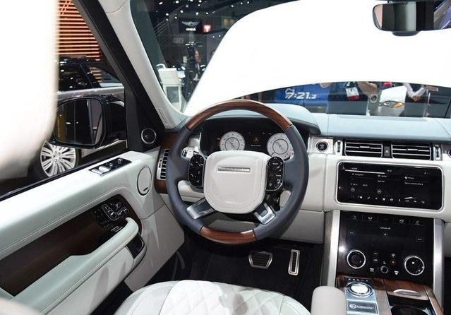 2018款路虎揽胜即将上市,堪称混动豪华SUV,你
