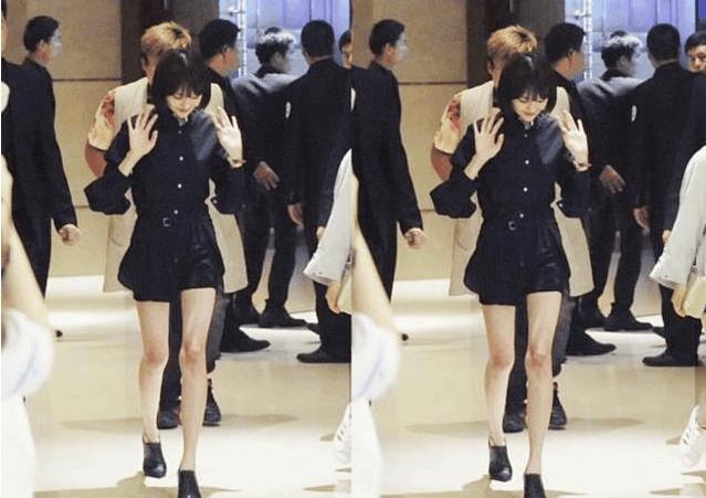 继上次被袁咏仪打脸后,郑爽粉丝拿出压箱照谁