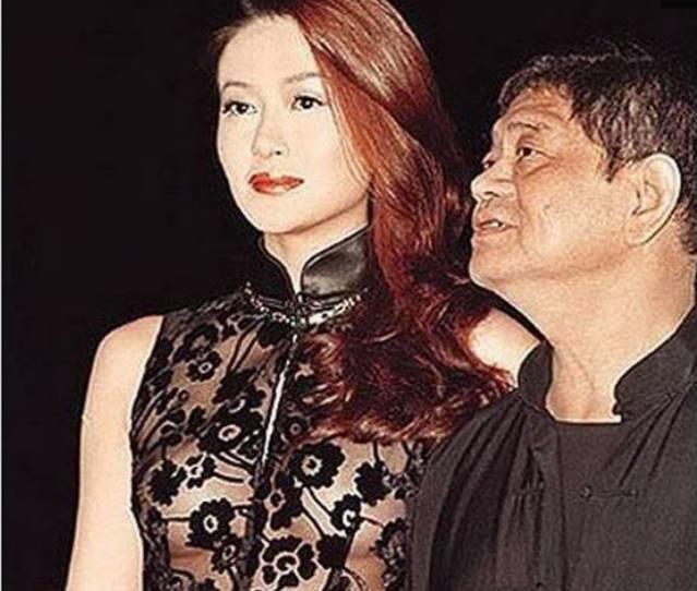 她拍摄三级片被"假戏真做",变成富豪玩物,现沦为快餐店小时工