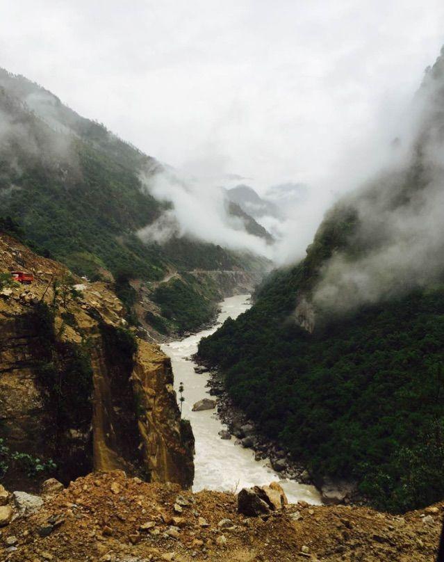 正文  今天分享首次穿越丙察察线,历经种种惊险惊魂险情,从鬼门关逛了