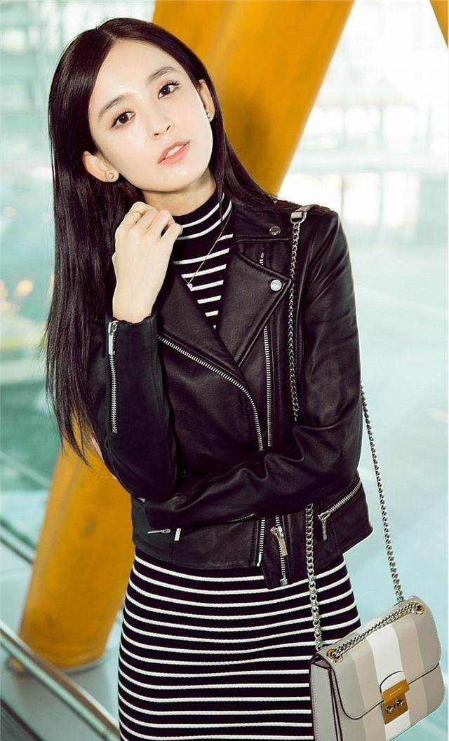 皮衣照最美6位女星,赵丽颖关晓彤均上榜,最后一位堪称皮衣女神