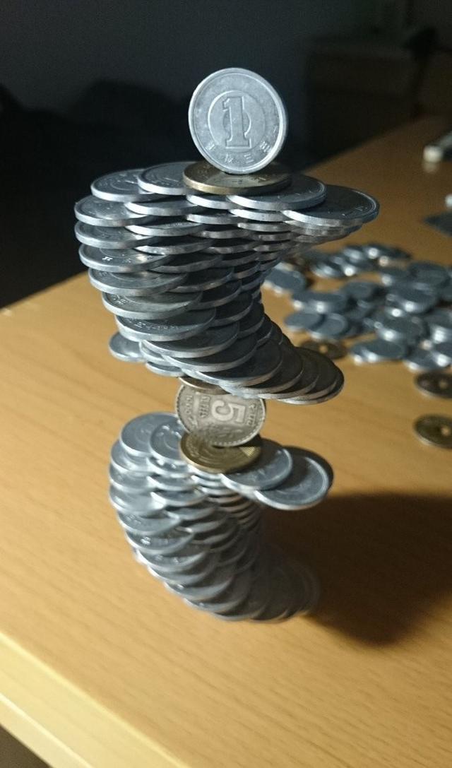 日本堆硬币达人最新作品, 耗时2个小时! 网友: 给我2年也不够啊!