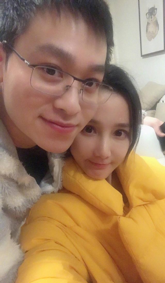 伊芙蕾雅与天蚕土豆微博狂秀恩爱,网友评论实在太污!