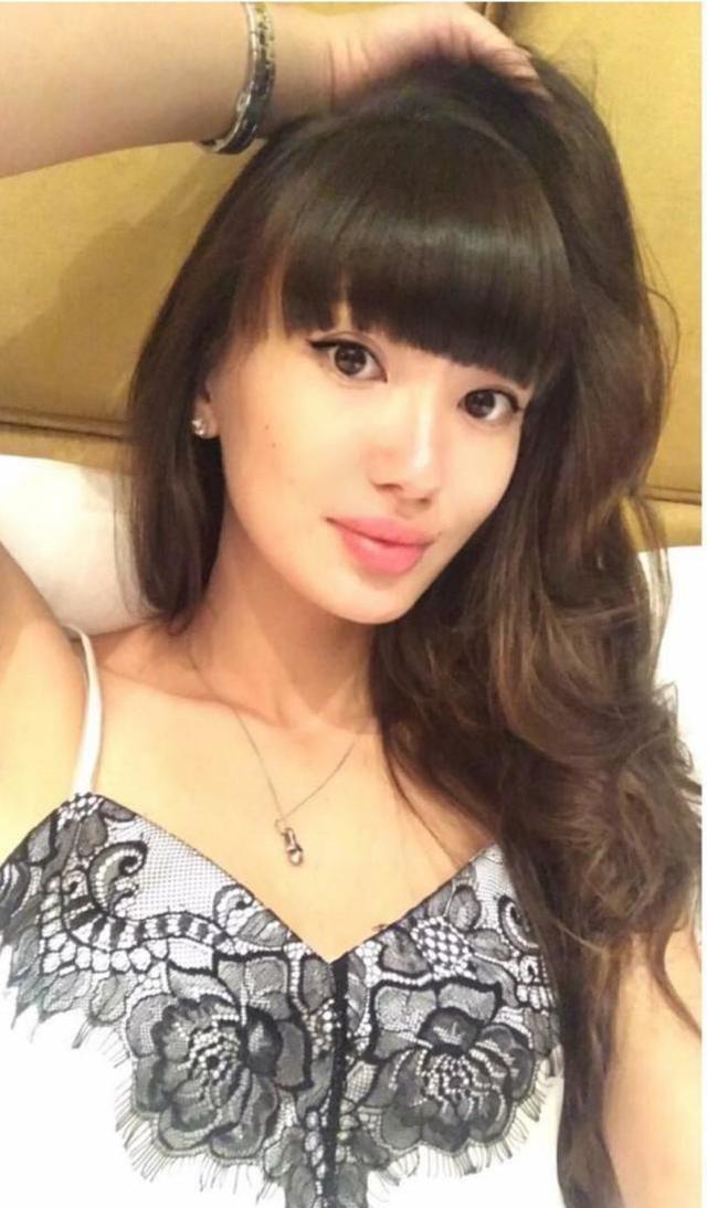 但是别想歪,2015年1月,她代表哈萨克斯坦排球协会到访日本,不但参加了
