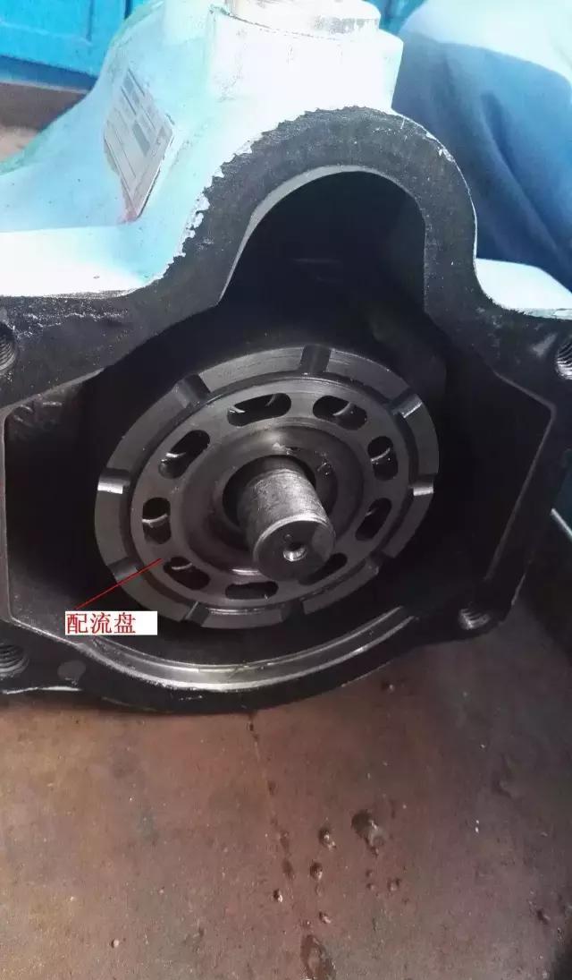 汽轮机顶轴油泵损坏事件