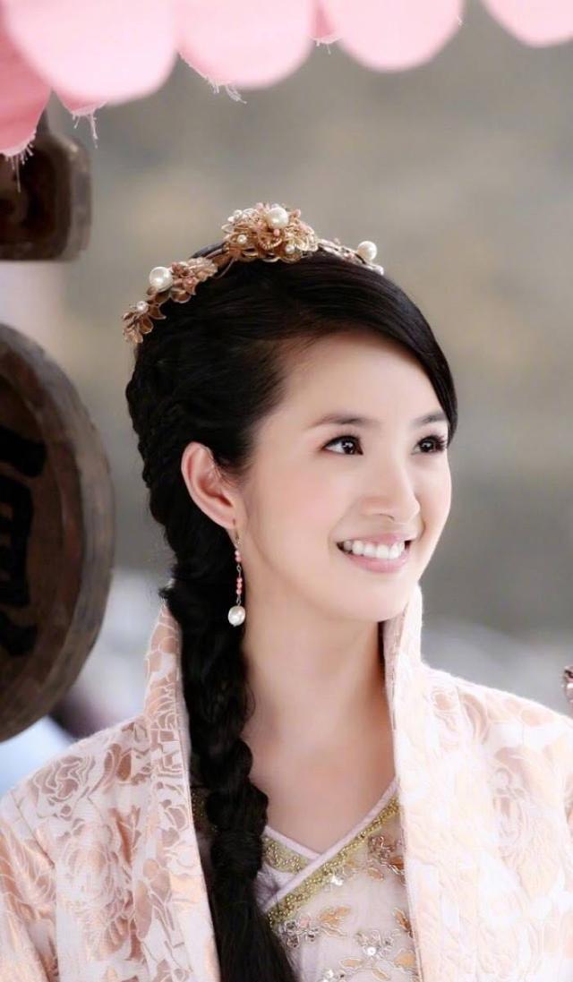 古装剧《花不弃》女主~林依晨,原著是桩桩的《小女花不弃》