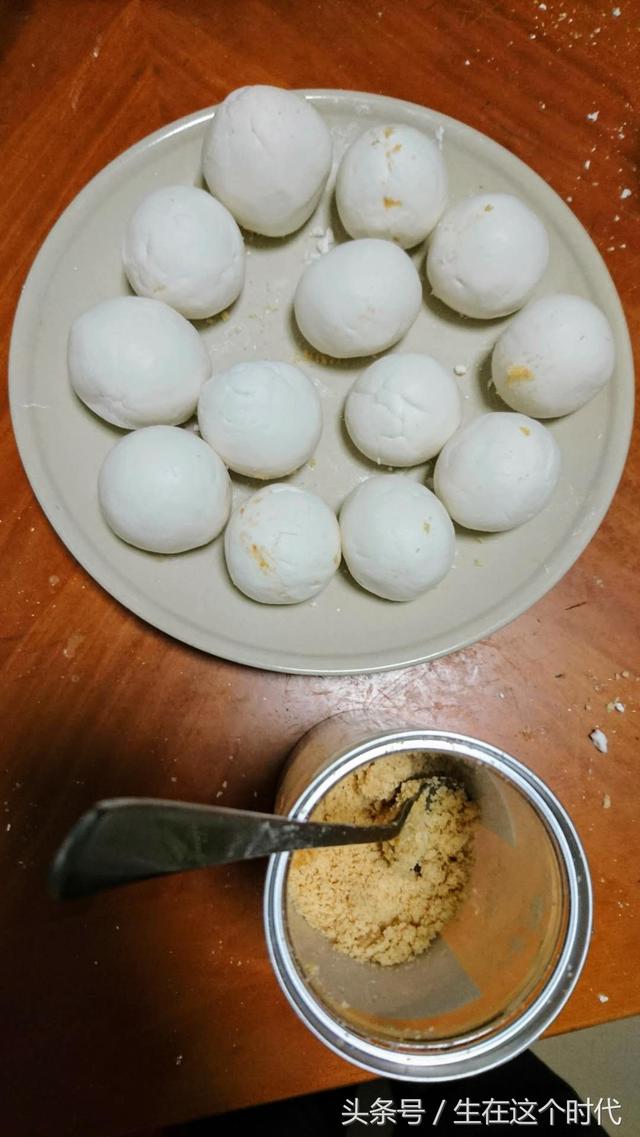 元宵节纯手工包汤圆,吃了元宵就算过完年了,就去奋斗出幸福来