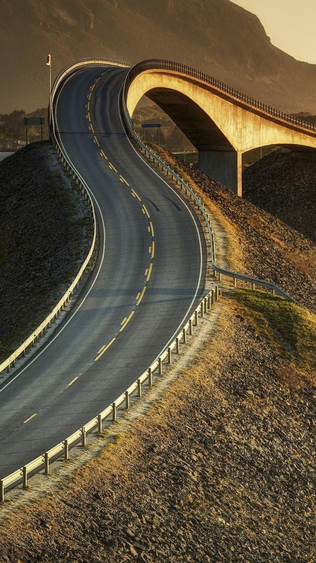 唯美公路图片手机壁纸