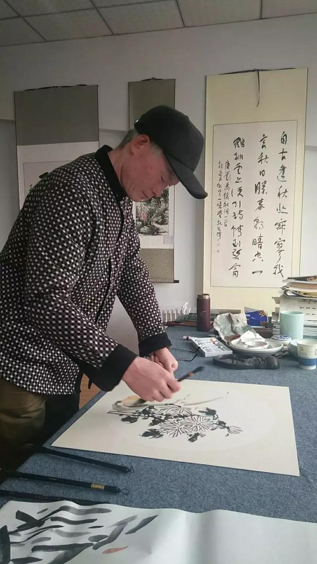 知名书画家杨家全老师应邀莅临通泰书画院挥毫泼墨