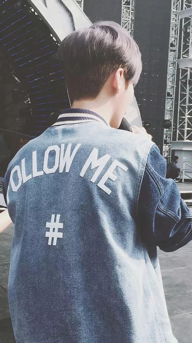 男生的背影图快来看看吧