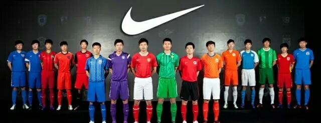 10年30亿! 耐克续约中超球衣, 球迷: 这操作令人