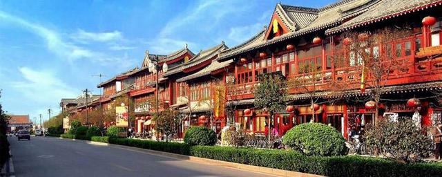 开封府开封府位于包公湖-包公东湖,包公西湖北岸,许多历史名人如寇准