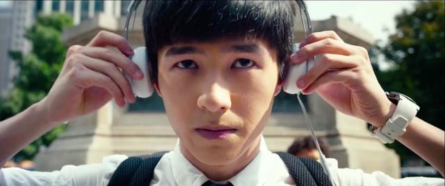 高智商的角色总是惹人爱,刘昊然饰演的"人肉照相机"秦风拥有过目不忘