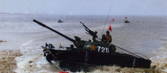 男子发给好友63部淫秽视频后自首，行政拘留6日！