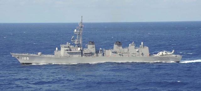 美国军机突然降落在日本驱逐舰上,对外发出暗藏的信号