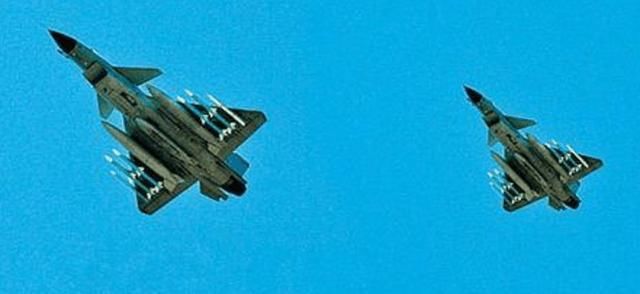 看专家为你分析战斗机和火炮,步枪等武器不一样,每一次出击所携带的