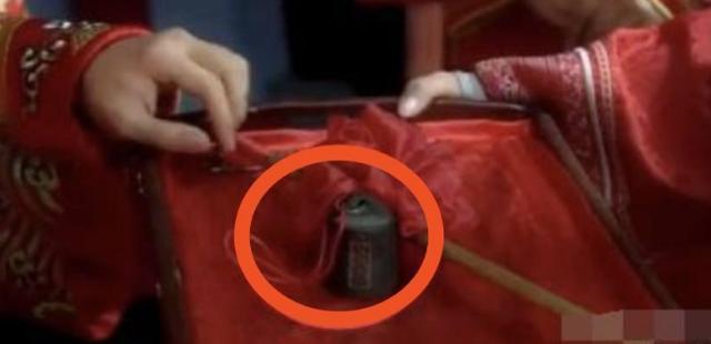 盘点影视剧中令人回味的穿帮,尔康和五阿哥看