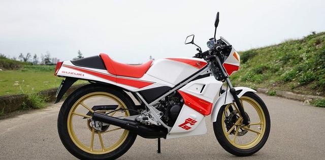 无以伦比疯狂车友49cc铃木rg50翻新过程